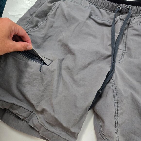 Duluth Trading Co Men's Size 36 Canyon Pull-On 9" Shorts Gray Organic Cotton UPF - Picture 5 of 8